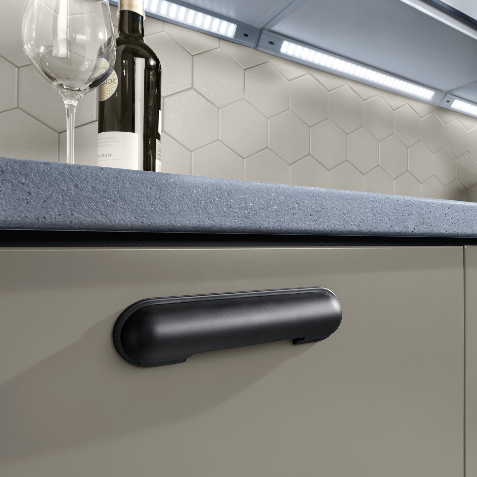 Capslock handle 8100-176 - Image 2