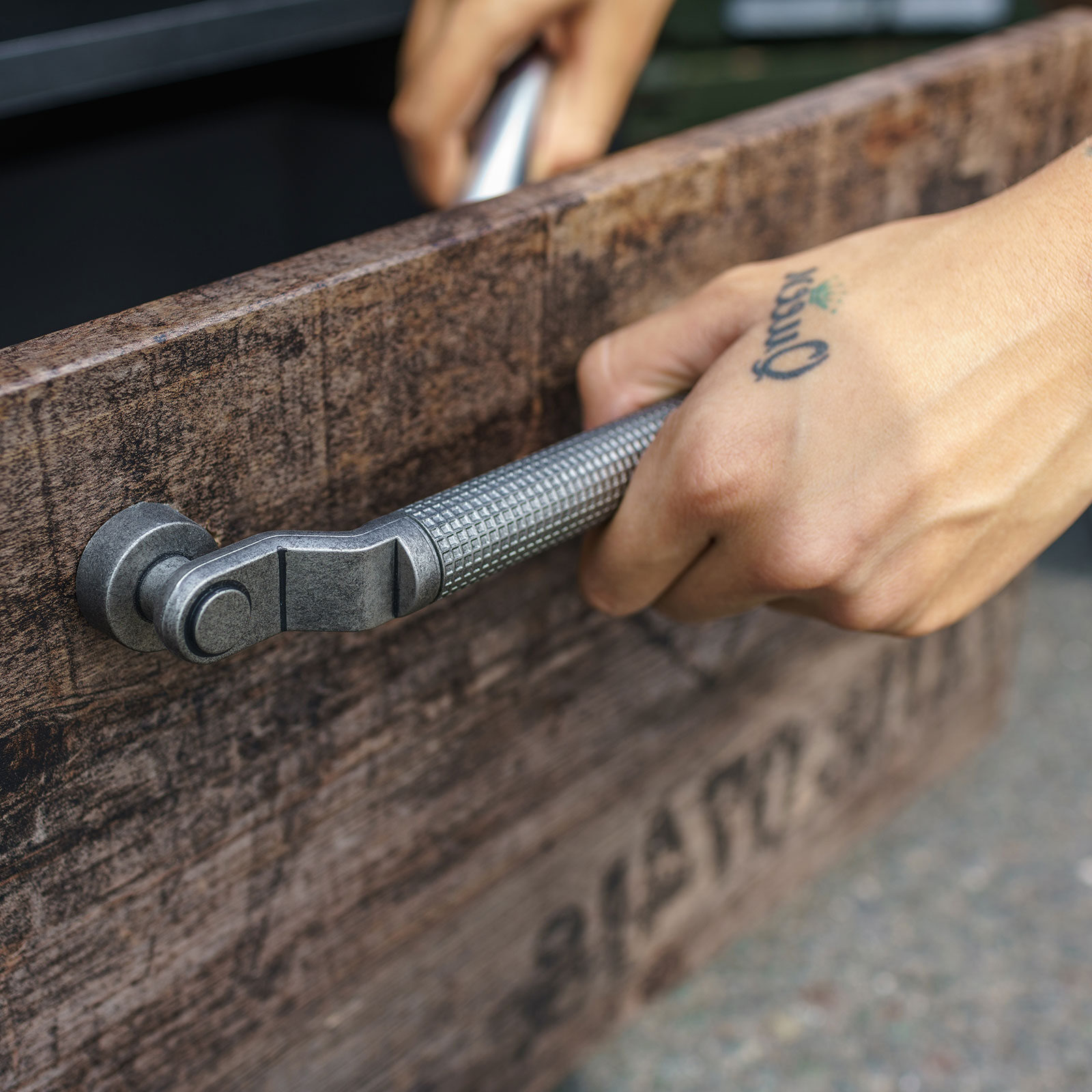 Industrial Glow 8102-185 - Image 2